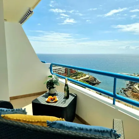 Vakantiehuis Lovely Blue With Ocean View And Pool, Paraiso 918 Costa Adeje (Tenerife)